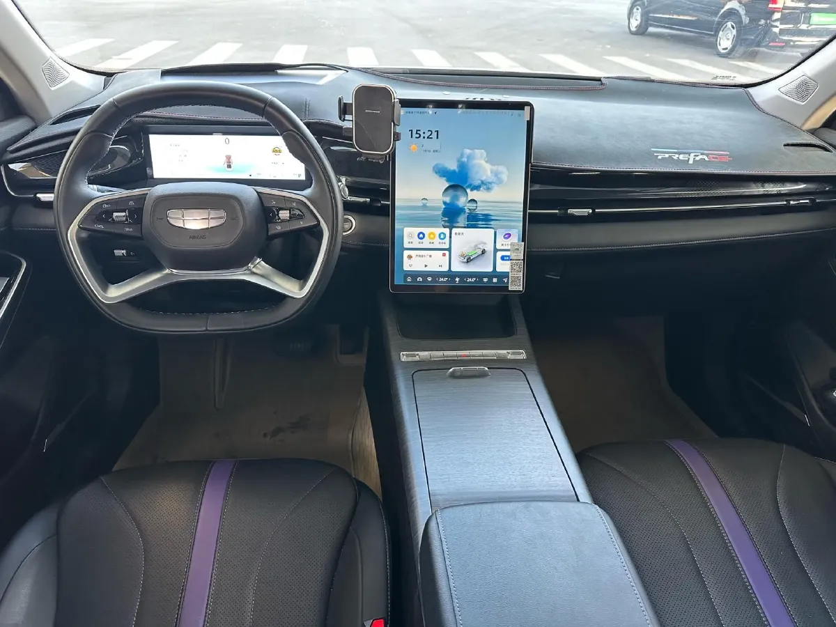 2024 Geely PrefaceL 1.5T 163HP L4 3DHT Hybrid,autocango,china used car exporter,china ev exporter,chinese used car exporter,chinese used ev exporter