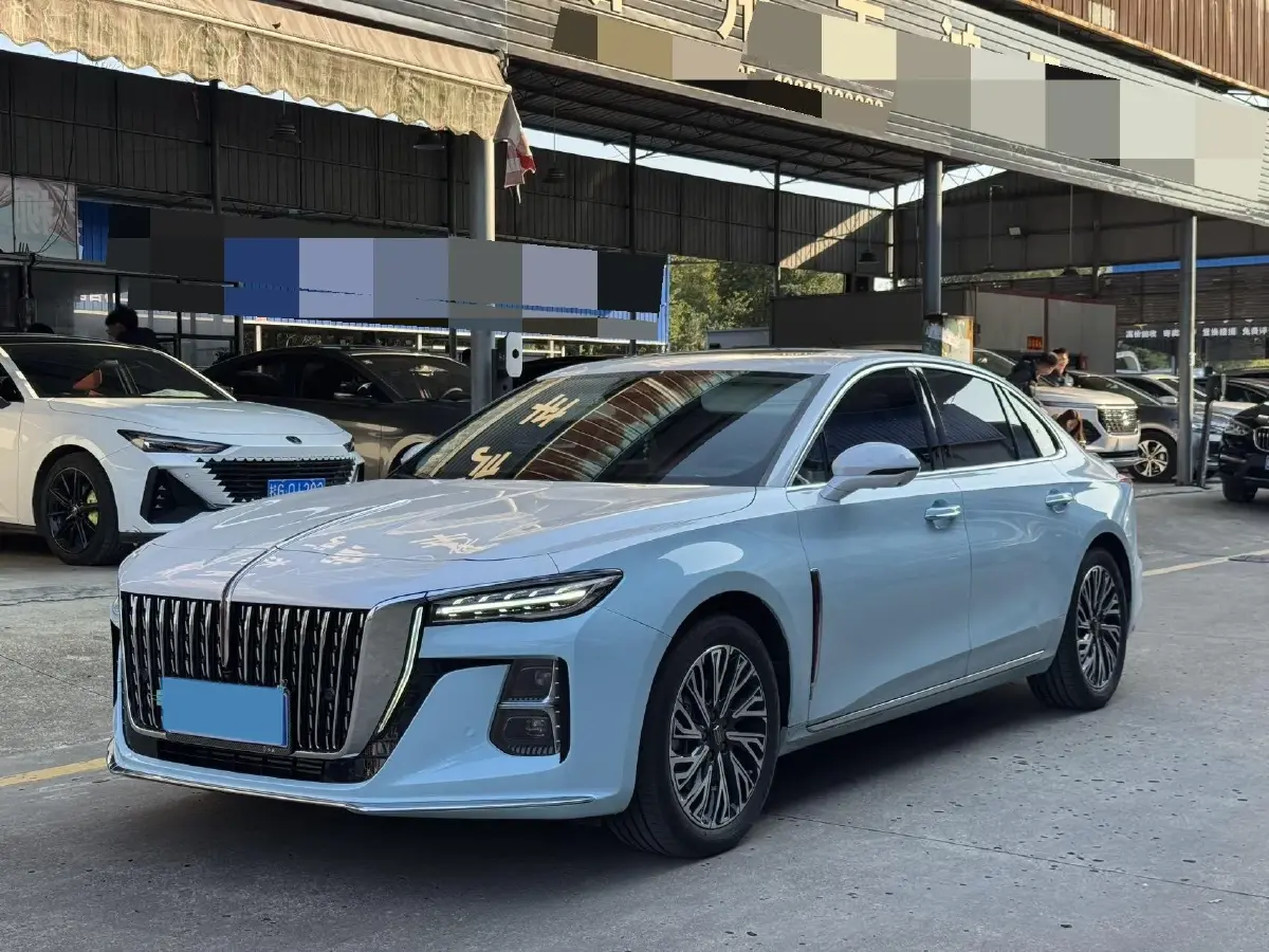 2024 HongQi H5 2.0T 224HP L4 8AT