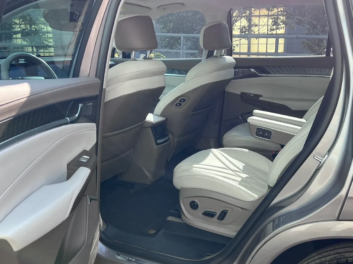 2023 Roewe RX9 2.0T 242HP L4 9AT,autocango,china used car exporter,china ev exporter,chinese used car exporter,chinese used ev exporter