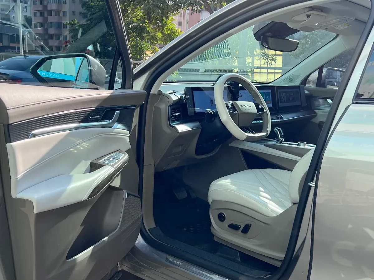 2023 Roewe RX9 2.0T 242HP L4 9AT,autocango,china used car exporter,china ev exporter,chinese used car exporter,chinese used ev exporter