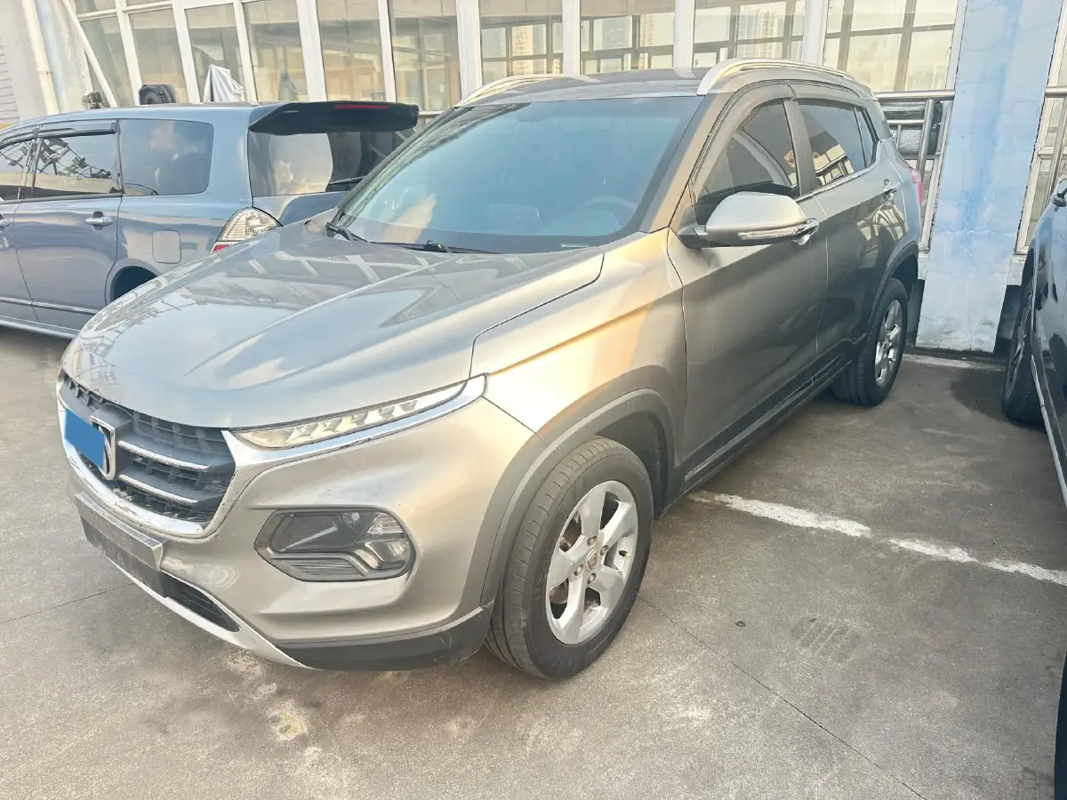 2017 BaoJun 310W 1.5L 105HP L4 6MT