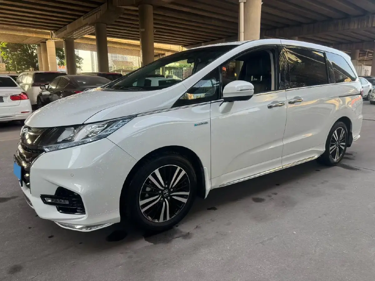 2021 Honda Odyssey 2.0L 146HP L4 E-CVT Hybrid
