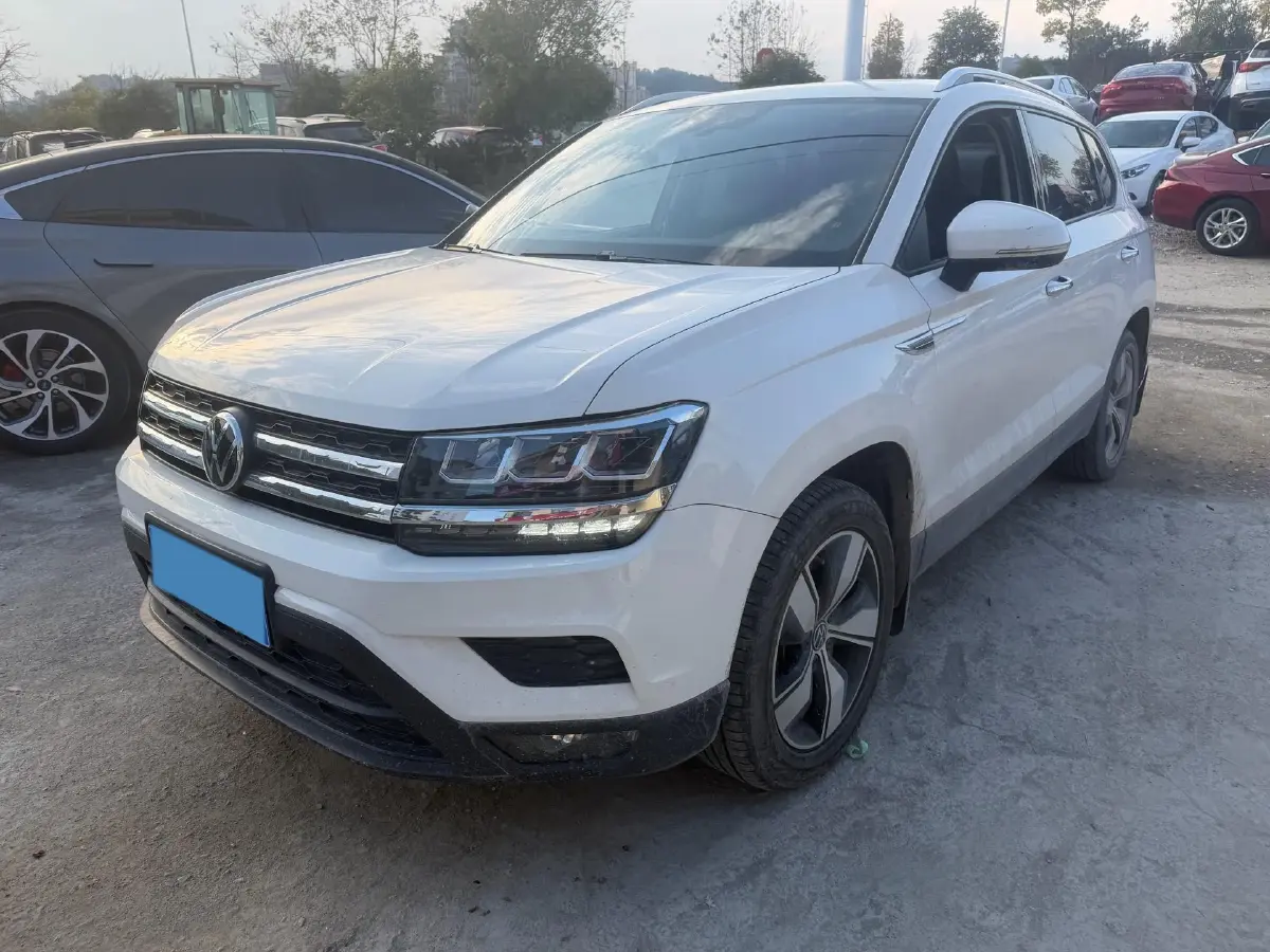 2021 Volkswagen Tharu 1.4T 150HP L4 7DCT