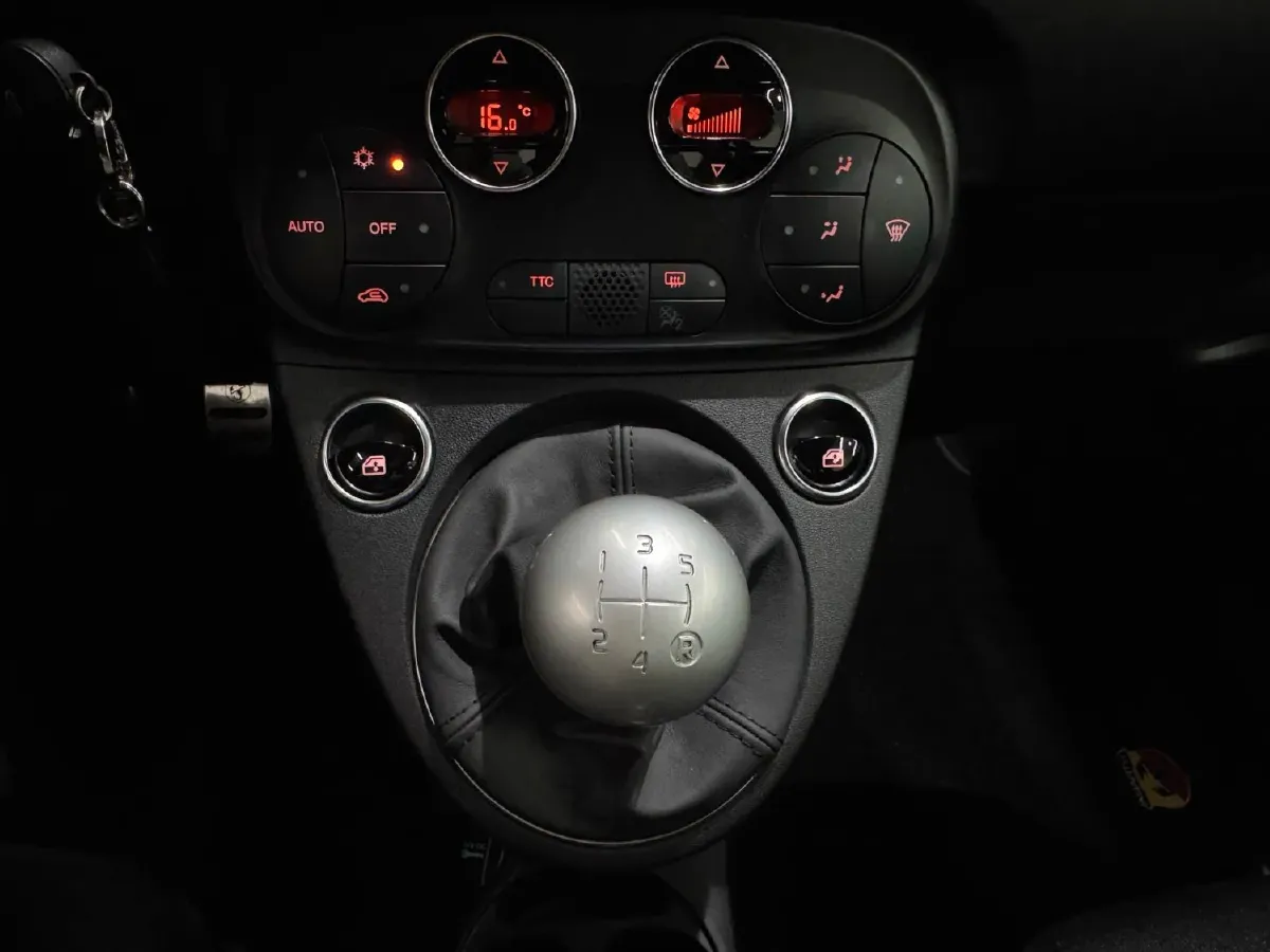 2022 DongFeng Fengon Fengon 500 1.5T 150HP L4 6MT,autocango,china used car exporter,china ev exporter,chinese used car exporter,chinese used ev exporter