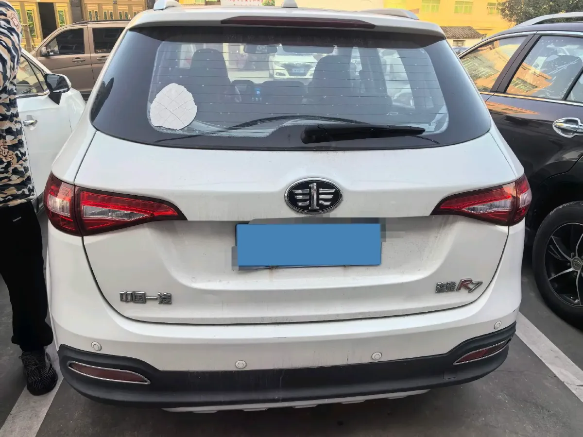2017 FAW Senia R7 1.6L 116HP L4 6AT,autocango,china used car exporter,china ev exporter,chinese used car exporter,chinese used ev exporter
