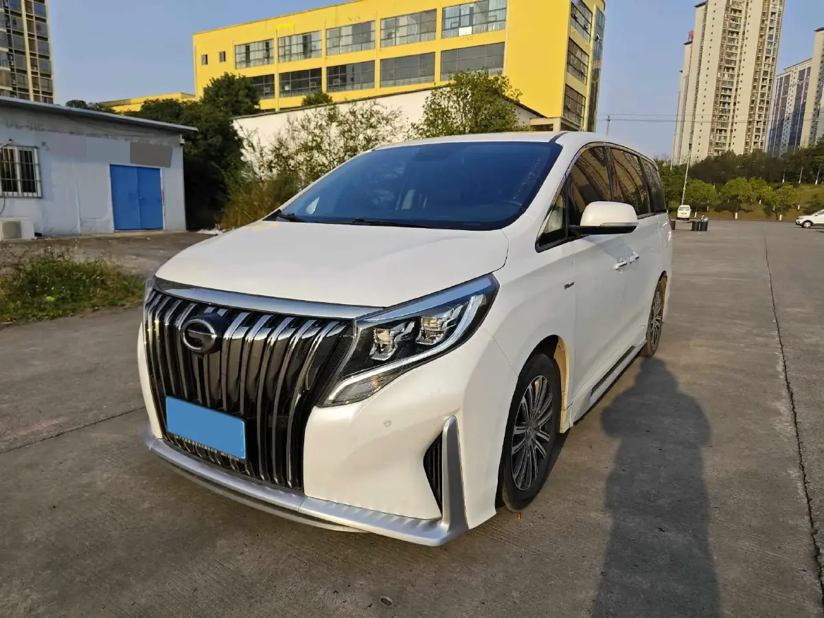 2021 GAC Trumpchi M8 2.0T 252HP L4 8AT