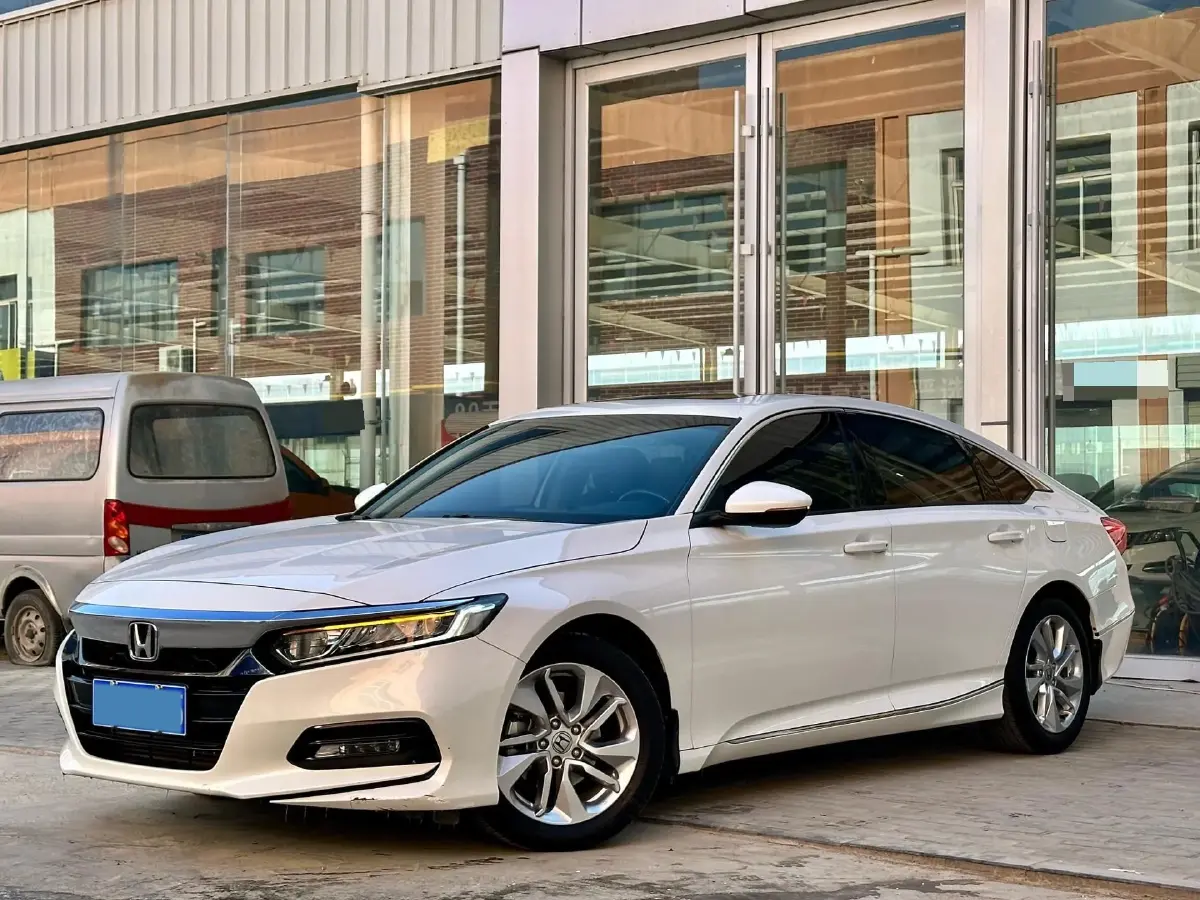 2018 Honda Accord 1.5T 194HP L4 CVT