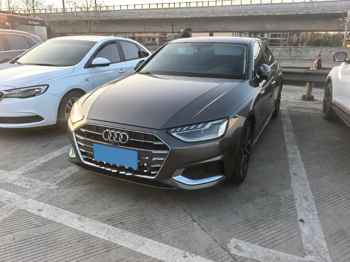 2020 Audi A4L 2.0T 190HP L4 7DCT