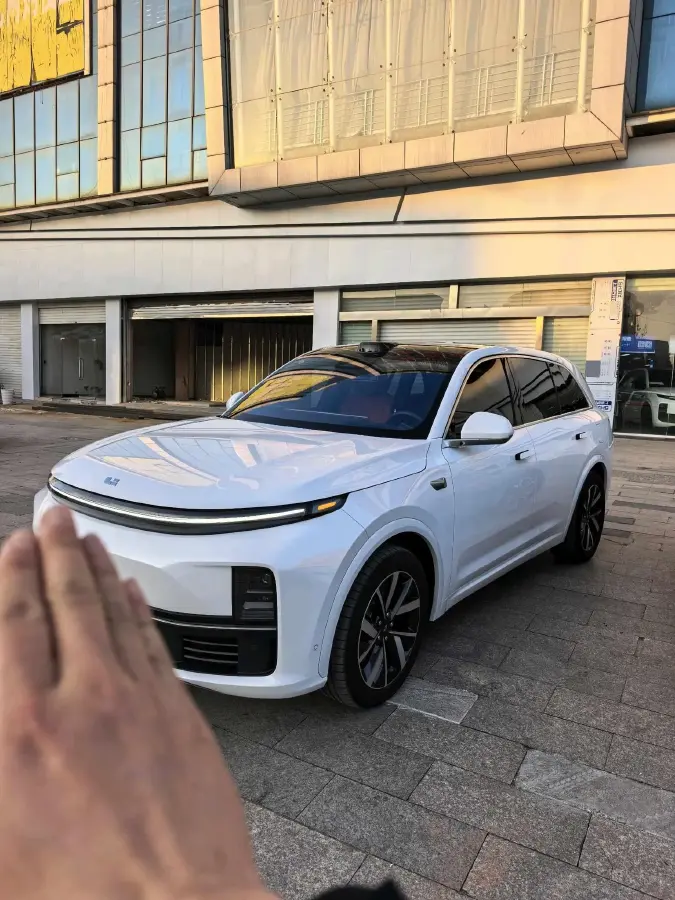 2023 Li L7 Range Extended 154HP REEV 40.9KWH