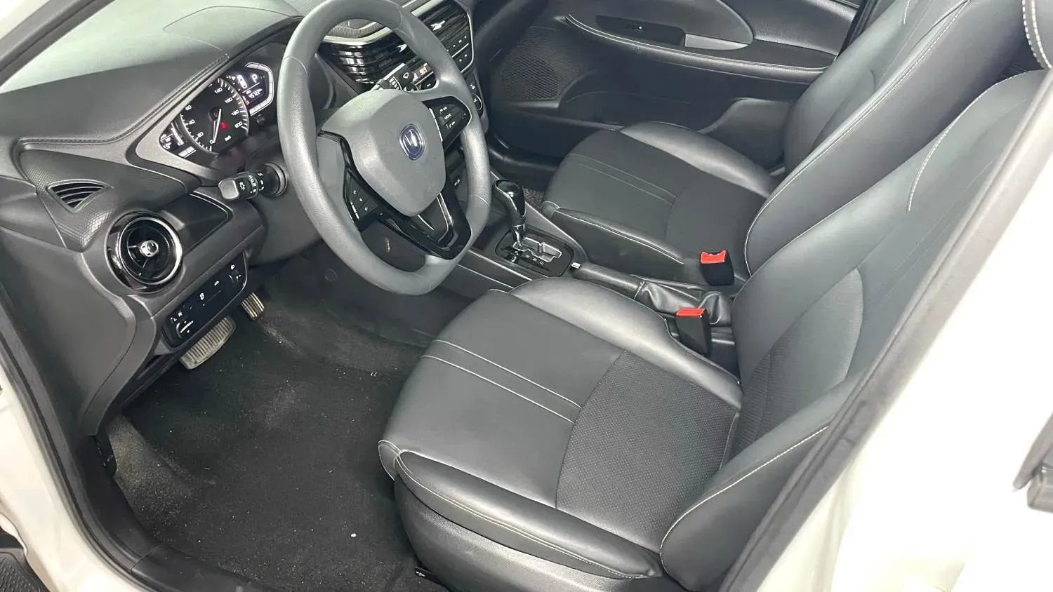2019 ChangAn Alsvin 1.5L 107HP L4 5DCT,autocango,china used car exporter,china ev exporter,chinese used car exporter,chinese used ev exporter