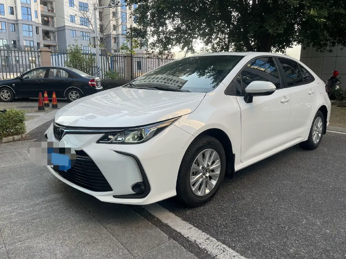 2019 Toyota Corolla 1.2T 116HP L4 CVT