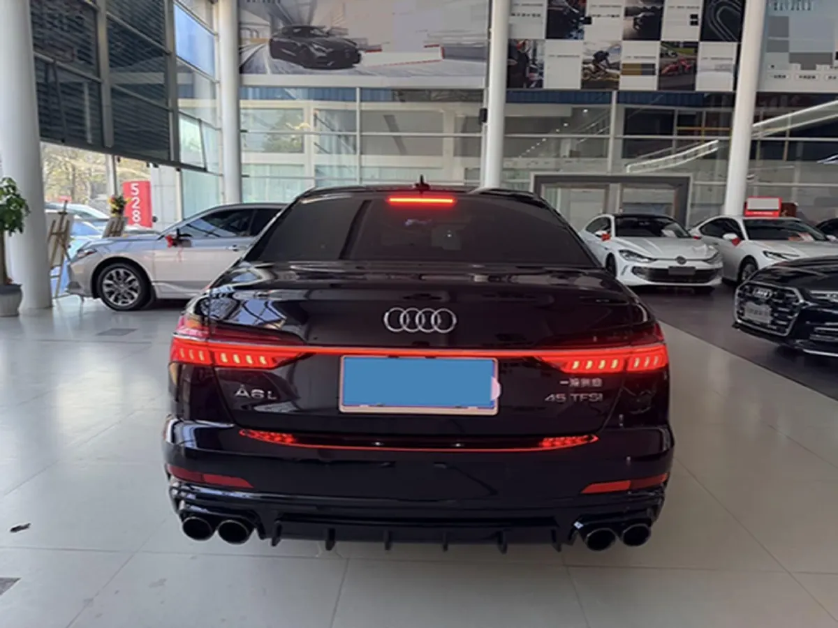 2024 Audi A6L 2.0T 245HP L4 7DCT,autocango,china used car exporter,china ev exporter,chinese used car exporter,chinese used ev exporter