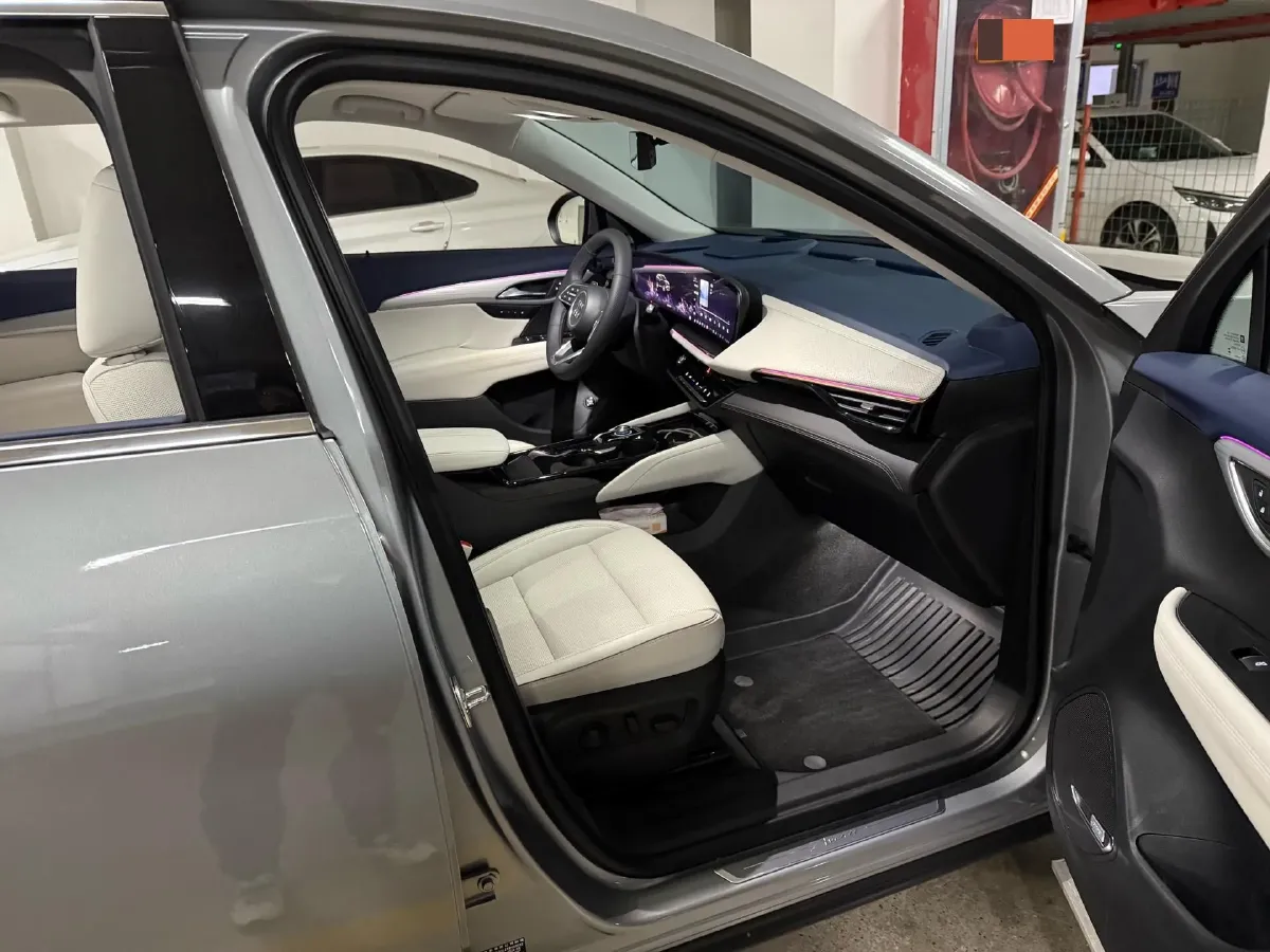 2024 Buick EnvisionPlus 2.0T 237HP L4 9AT,autocango,china used car exporter,china ev exporter,chinese used car exporter,chinese used ev exporter