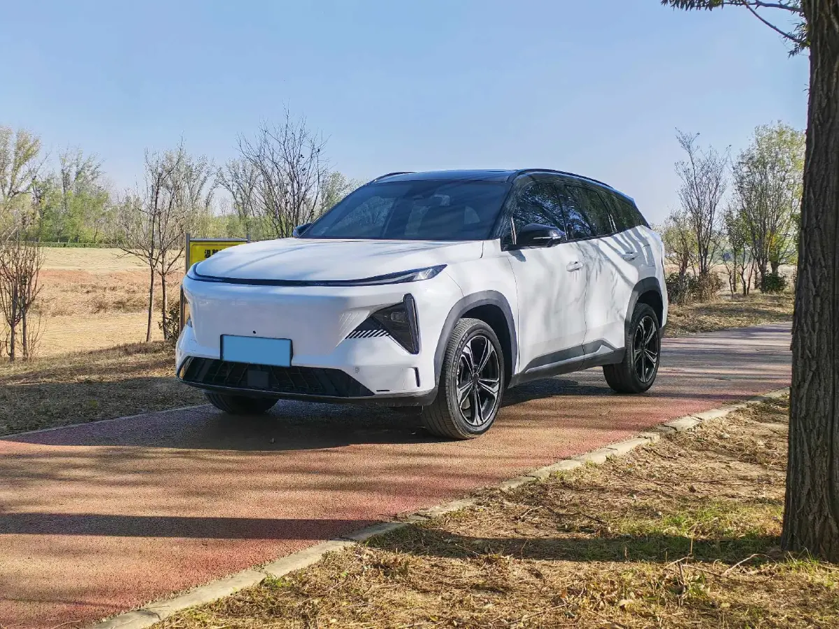 2024 Geely Galaxy L7 1.5T 163HP L4 3DHT PHEV 18.7KWH