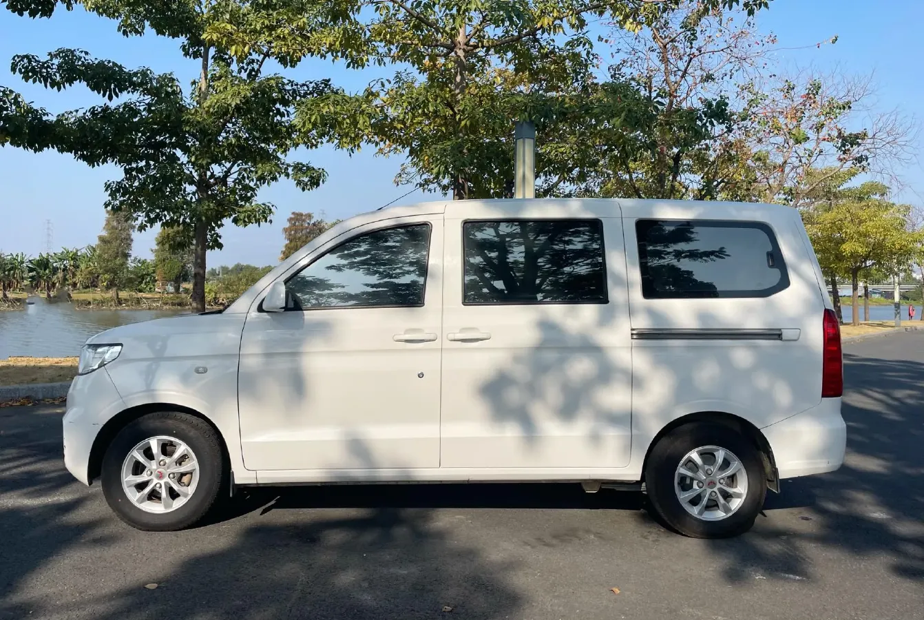 2021 ChangAn KuaYue KuaYueWang X3 1.6L 122HP L4 5MT,autocango,china used car exporter,china ev exporter,chinese used car exporter,chinese used ev exporter