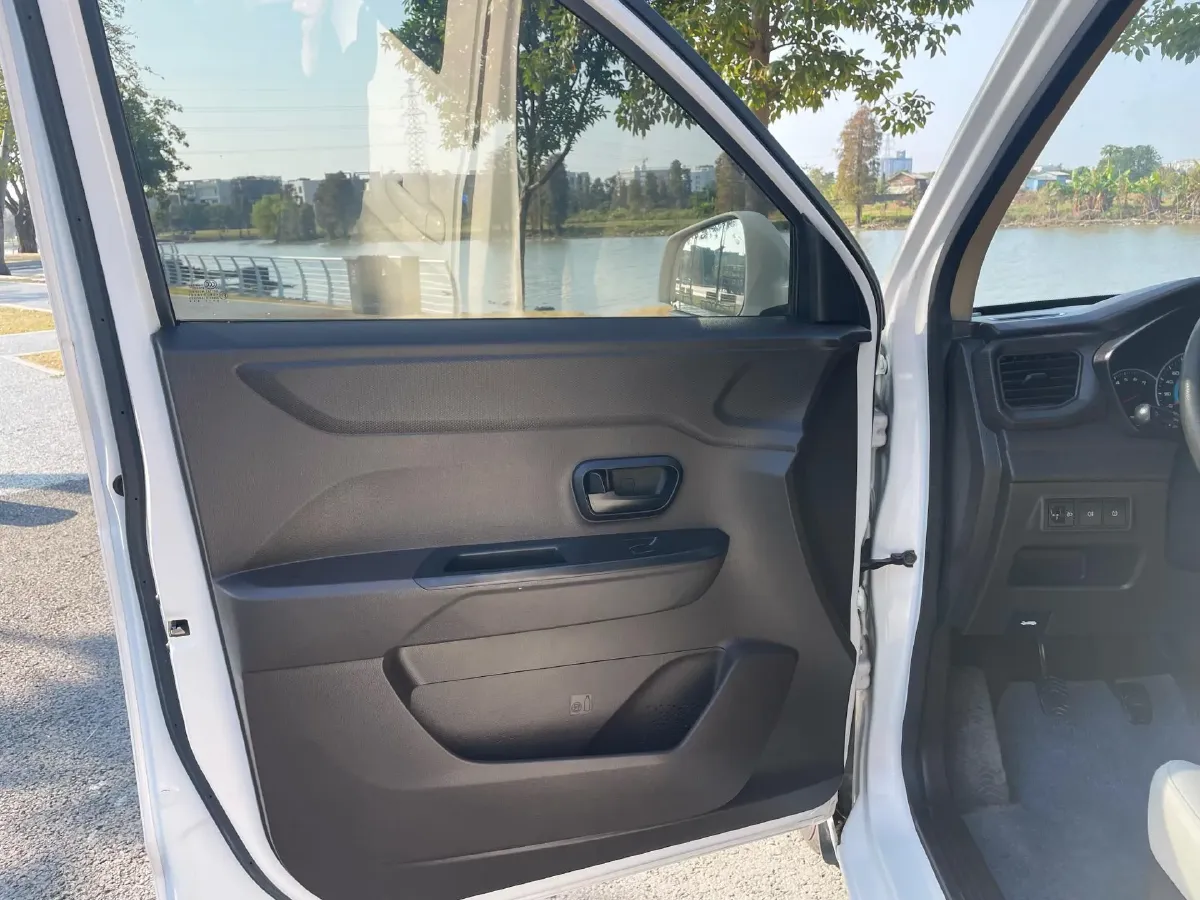 2021 ChangAn KuaYue KuaYueWang X3 1.6L 122HP L4 5MT,autocango,china used car exporter,china ev exporter,chinese used car exporter,chinese used ev exporter