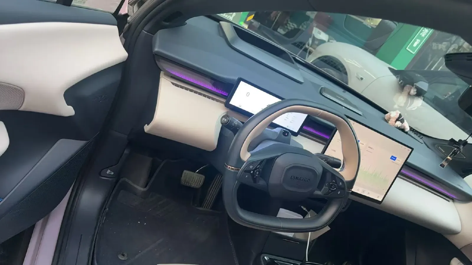 2025 Dongfeng Z9 2.0T 258HP L4 8AT,autocango,china used car exporter,china ev exporter,chinese used car exporter,chinese used ev exporter