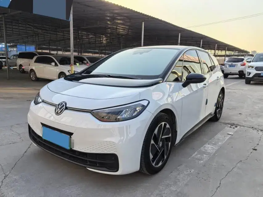 2025 Volkswagen ID.3 BEV 52.8KWH