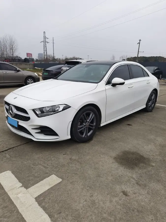 2022 Mercedes-Benz A Class 1.3T 136HP L4 7DCT