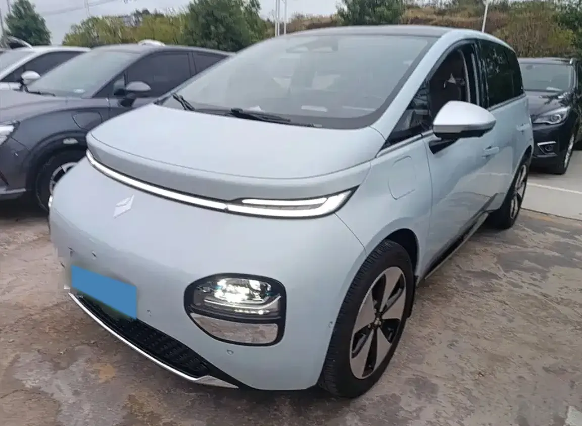 2023 BaoJun Cloud BEV 50.6KWH