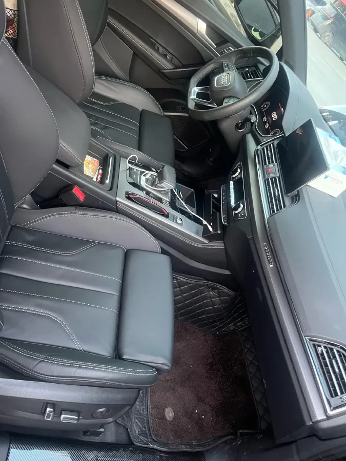 2024 Audi Q5L 2.0T 245HP L4 7DCT,autocango,china used car exporter,china ev exporter,chinese used car exporter,chinese used ev exporter