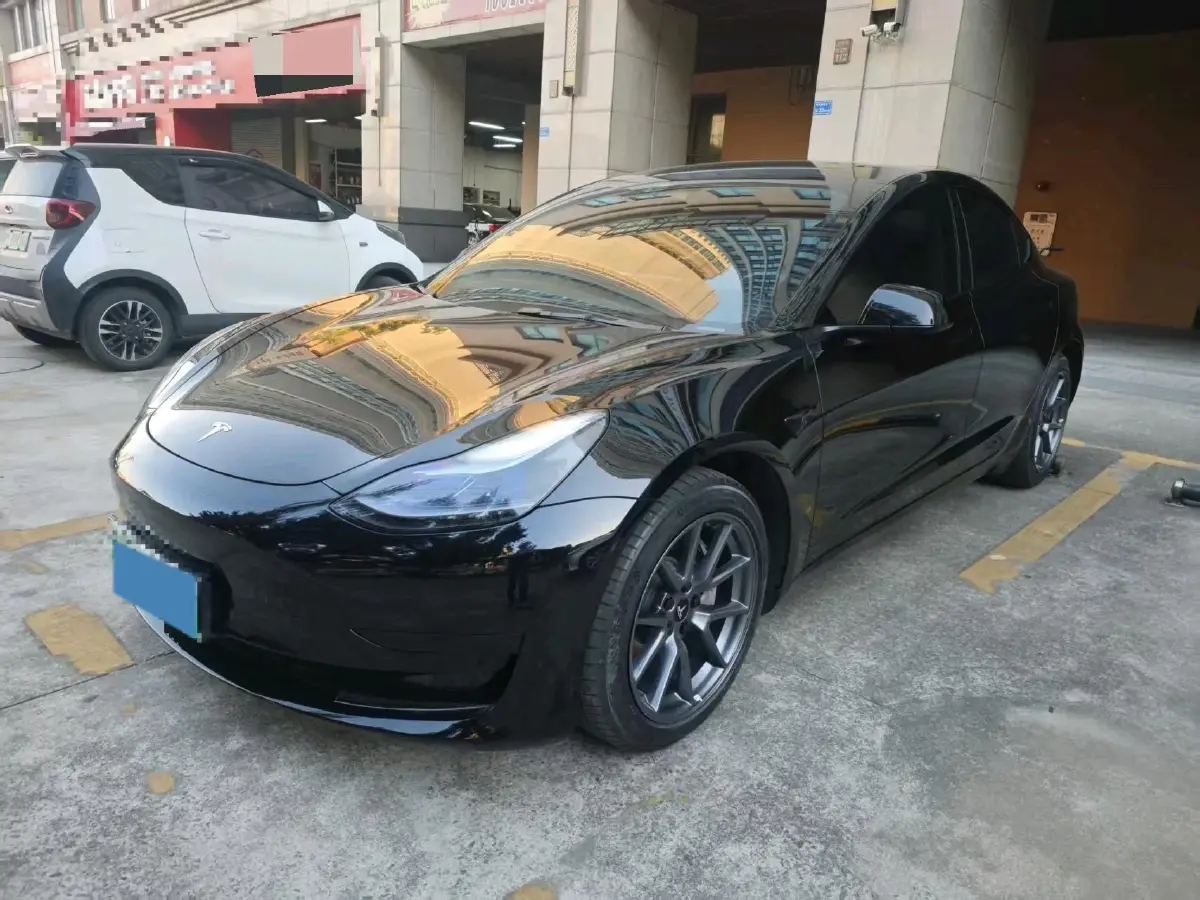 2022 Tesla Model 3 BEV 60KWH