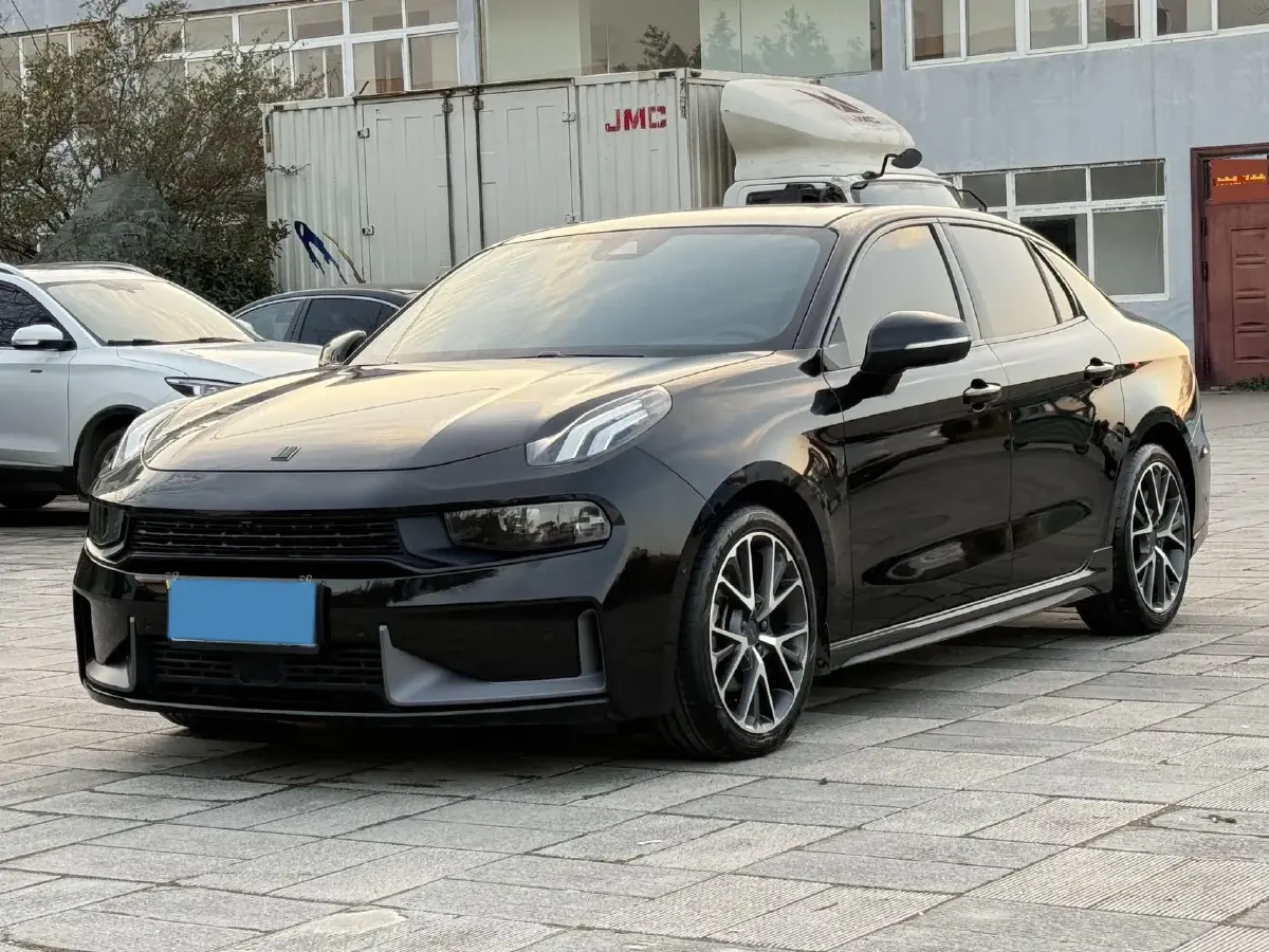 2022 LYNK&CO 03 2.0T 190HP L4 7DCT