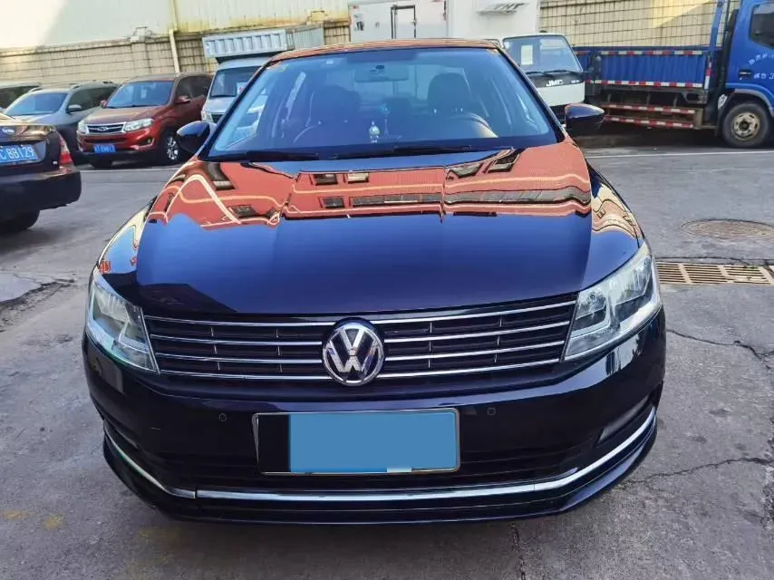 2017 Zotye Damy X7 1.8T 177HP L4 5MT,autocango,china used car exporter,china ev exporter,chinese used car exporter,chinese used ev exporter