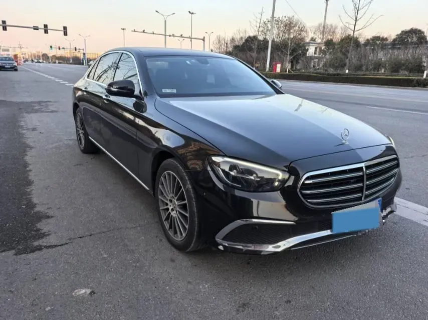 2022 Mercedes-Benz E Class 2.0T 197HP L4 9AT,autocango,china used car exporter,china ev exporter,chinese used car exporter,chinese used ev exporter