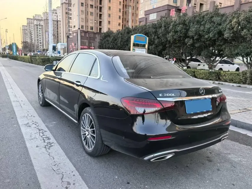 2022 Mercedes-Benz E Class 2.0T 197HP L4 9AT,autocango,china used car exporter,china ev exporter,chinese used car exporter,chinese used ev exporter
