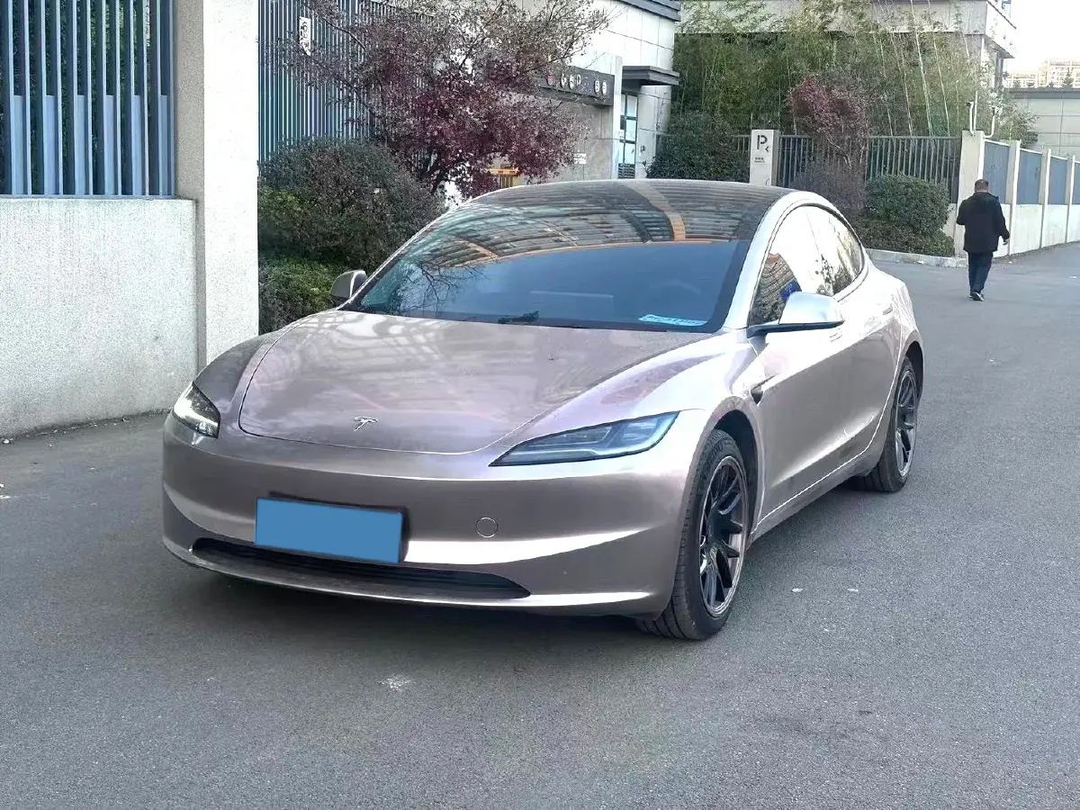 2023 HYPTEC GT BEV 80KWH