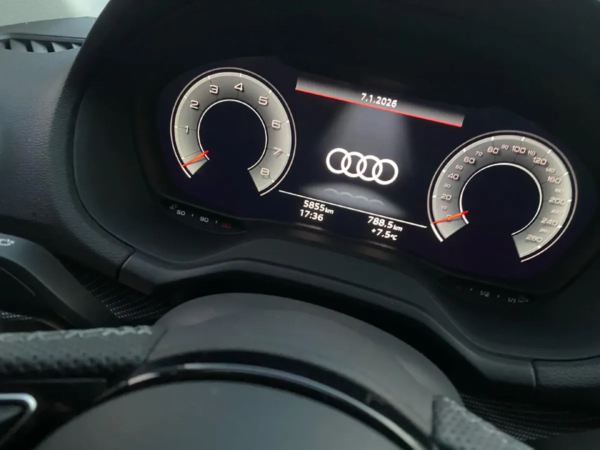 2025 Audi Q2L 1.5T 160HP L4 7DCT,autocango,china used car exporter,china ev exporter,chinese used car exporter,chinese used ev exporter