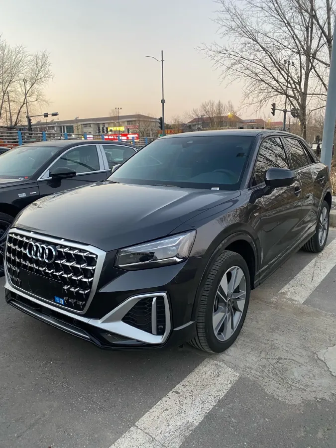 2025 Audi Q2L 1.5T 160HP L4 7DCT,autocango,china used car exporter,china ev exporter,chinese used car exporter,chinese used ev exporter