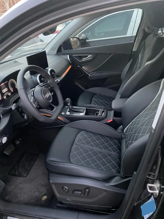 2025 Audi Q2L 1.5T 160HP L4 7DCT,autocango,china used car exporter,china ev exporter,chinese used car exporter,chinese used ev exporter