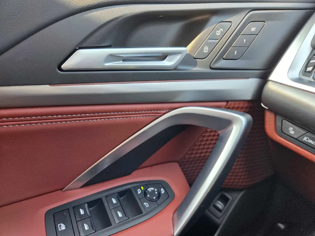 2025 Iveco 3.0T 179HP L4 8AT,autocango,china used car exporter,china ev exporter,chinese used car exporter,chinese used ev exporter