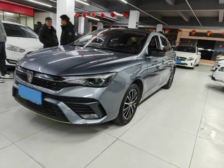 2021 Roewe i5 1.5L 120HP L4 CVT