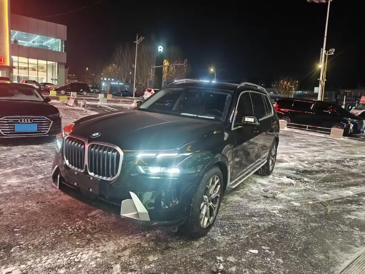 2024 BMW X7 3.0T 381HP L6 8AT