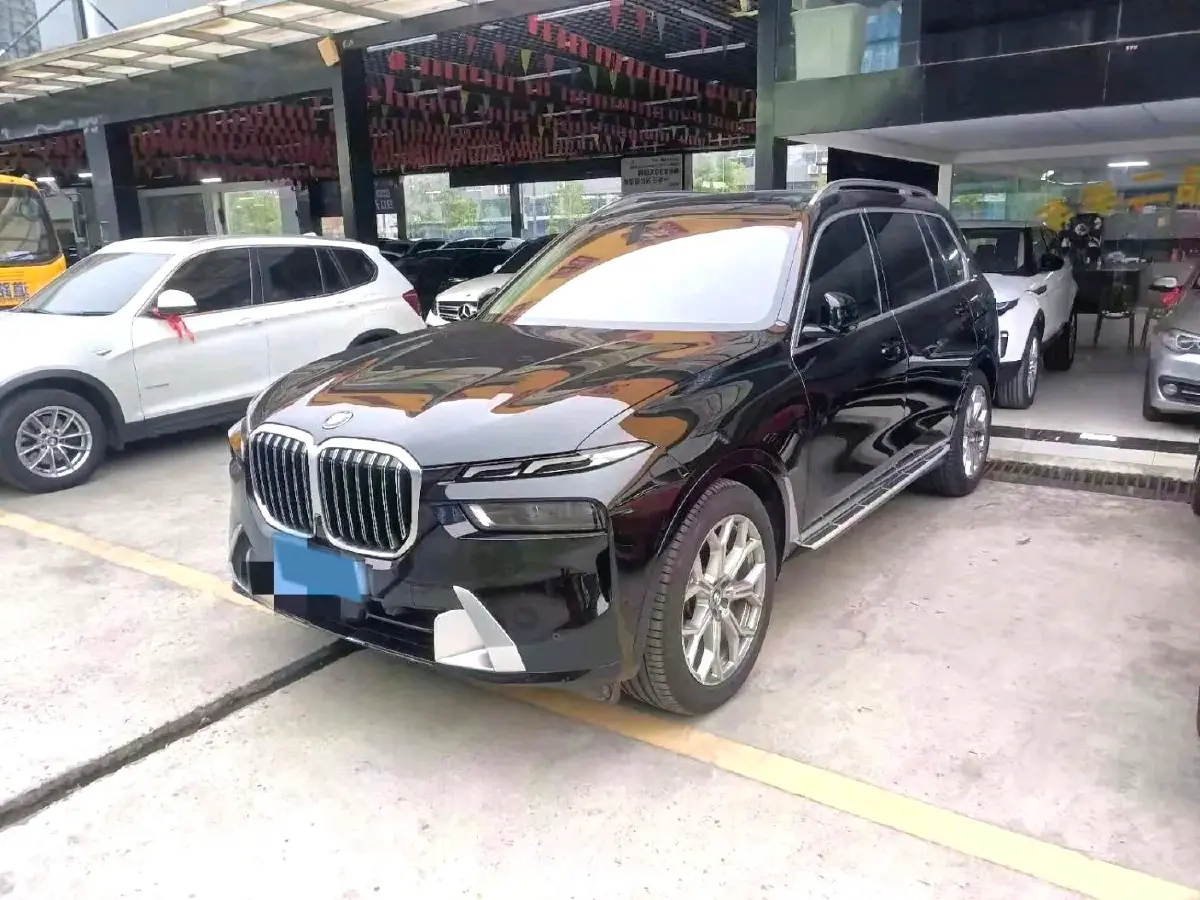 2023 BMW X7 3.0T 381HP L6 8AT