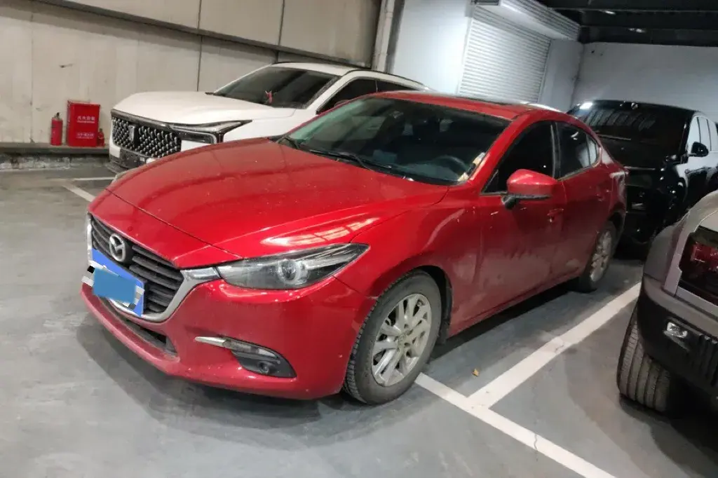 2017 Mazda 3 Axela 1.5L 117HP L4 6AT