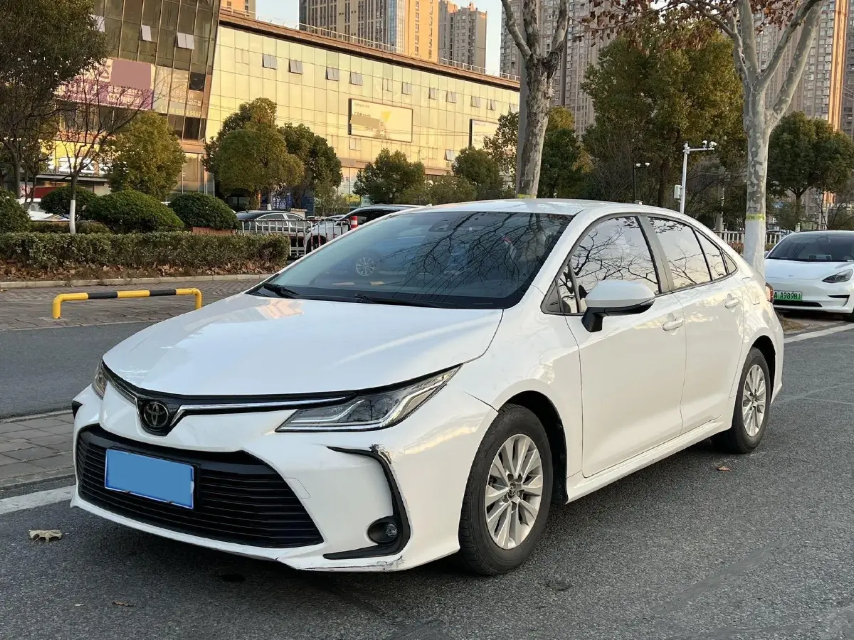 2021 Toyota Corolla 1.2T 116HP L4 CVT