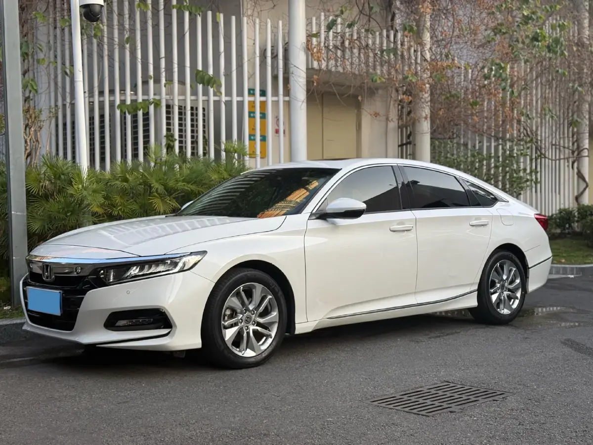 2018 Honda Accord 1.5T 194HP L4 CVT