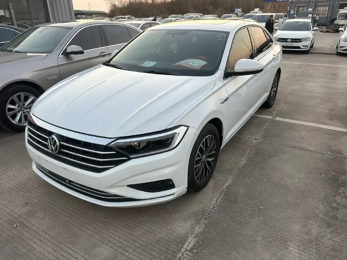 2020 Volkswagen Sagitar 1.4T 150HP L4 7DCT