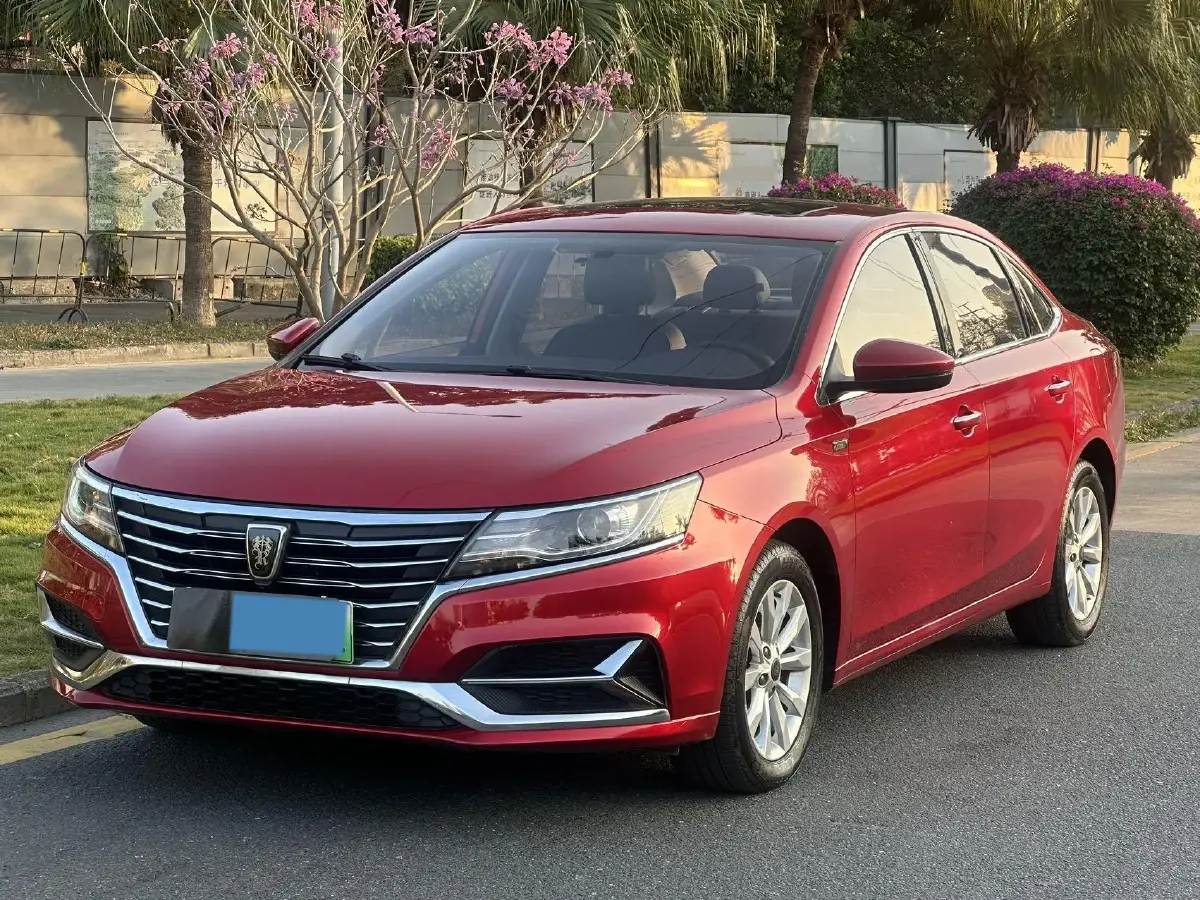 2017 Roewe i6 1.0T 125HP L3 2AT PHEV