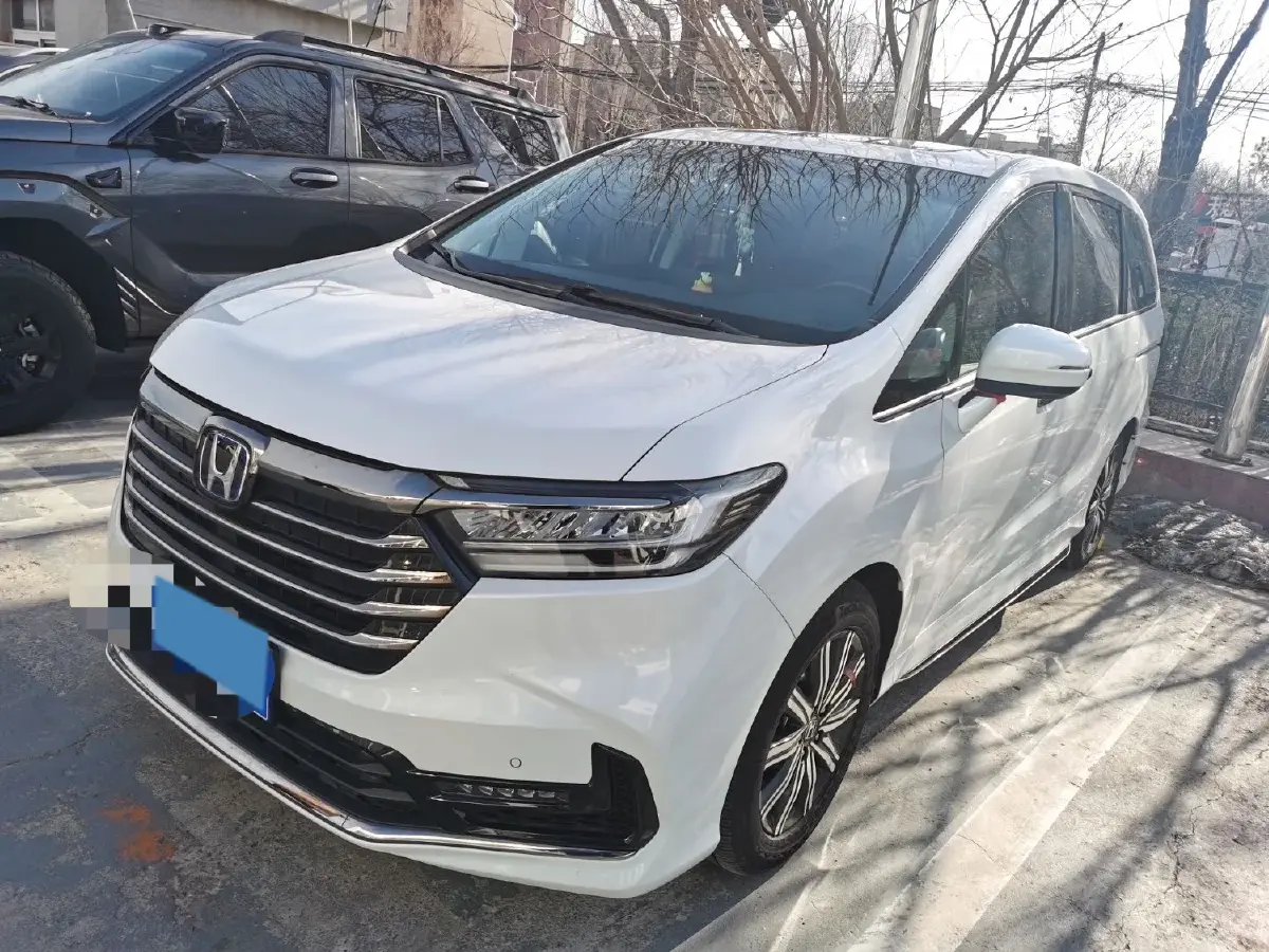 2022 Honda Odyssey 2.0L 146HP L4 E-CVT Hybrid