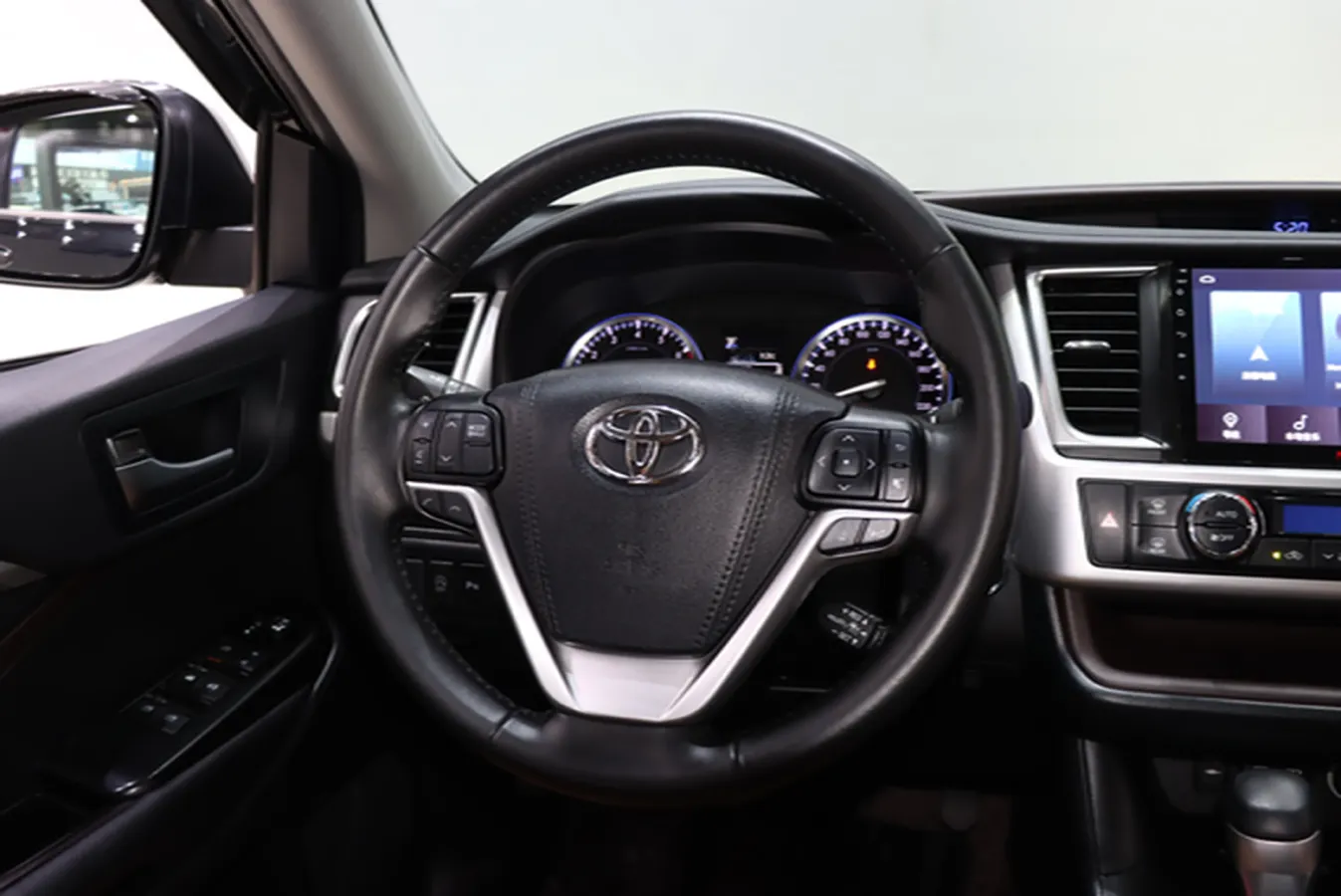 2019 HanTeng V7 1.5T 156HP L4 6AT,autocango,china used car exporter,china ev exporter,chinese used car exporter,chinese used ev exporter