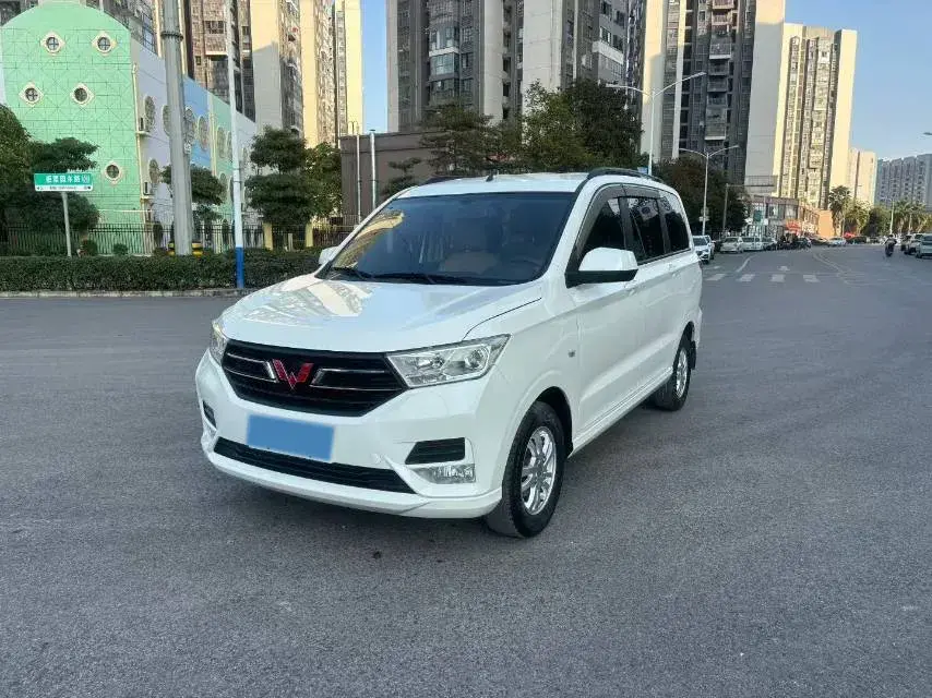 2018 WuLing HongGuang 1.5L 105HP L4 5MT
