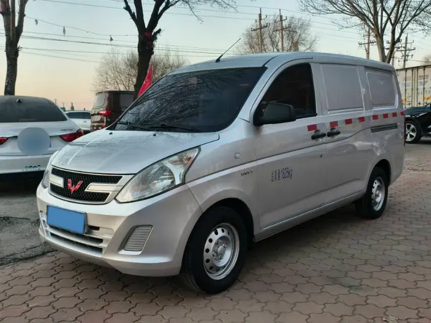 2019 WuLing RongGuang V 1.5L 112HP L4 5MT