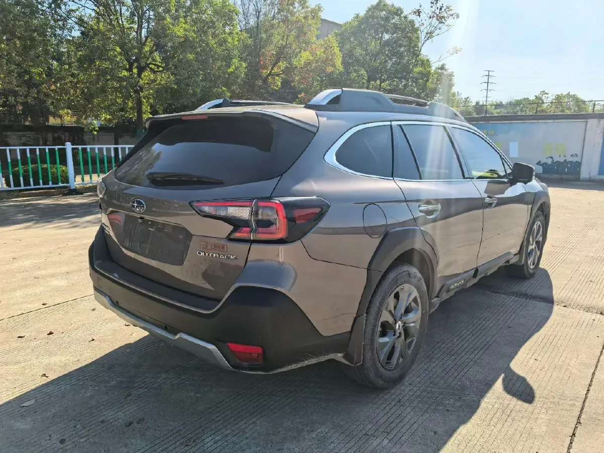 2021 Subaru Outback 2.5L 169HP H4 CVT,autocango,china used car exporter,china ev exporter,chinese used car exporter,chinese used ev exporter