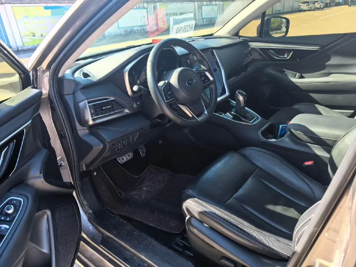 2021 Subaru Outback 2.5L 169HP H4 CVT,autocango,china used car exporter,china ev exporter,chinese used car exporter,chinese used ev exporter