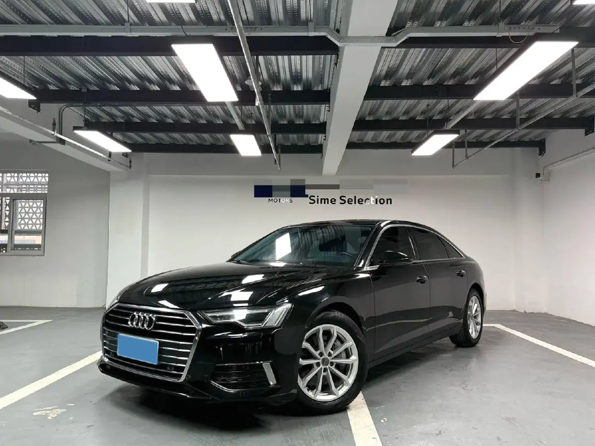 2021 Audi A6L 2.0T 190HP L4 7DCT